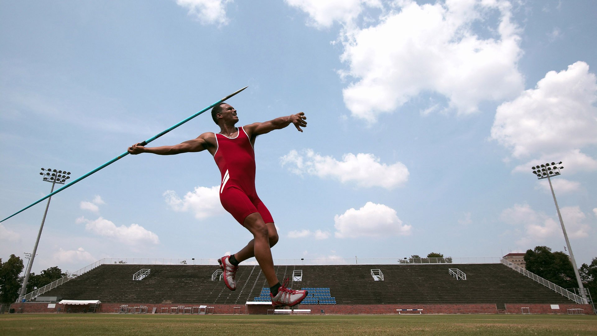 JIU YOU游戏下载平台-水上极限漂流，激流勇进的极速体验，水上极限运动图片